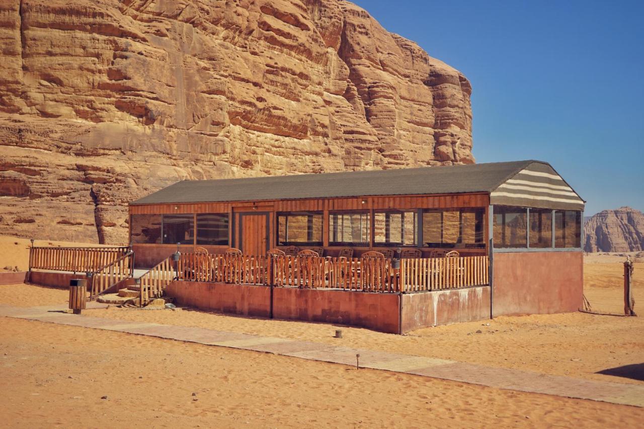 Salman Zwaidh Camp Hotel Wadi Rum Ngoại thất bức ảnh