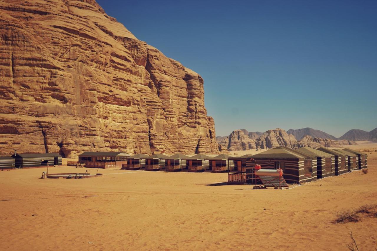 Salman Zwaidh Camp Hotel Wadi Rum Ngoại thất bức ảnh