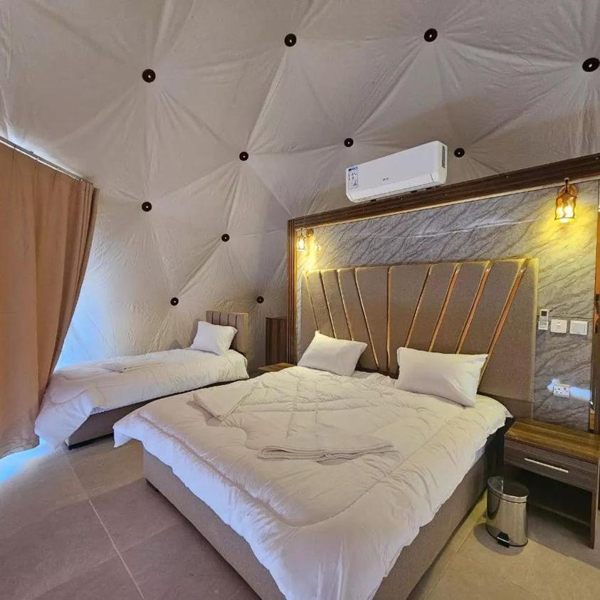 Salman Zwaidh Camp Hotel Wadi Rum Ngoại thất bức ảnh