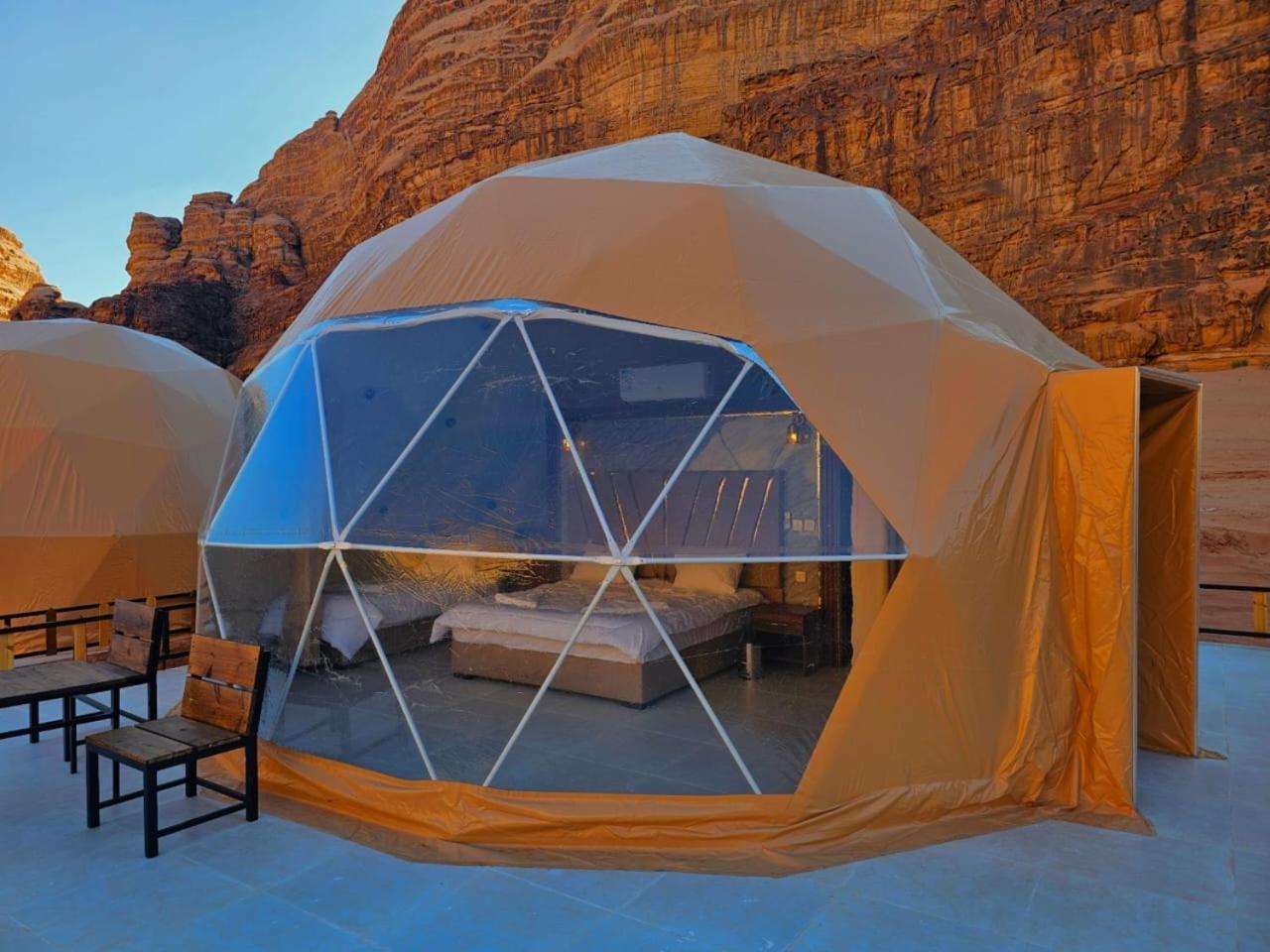 Salman Zwaidh Camp Hotel Wadi Rum Ngoại thất bức ảnh