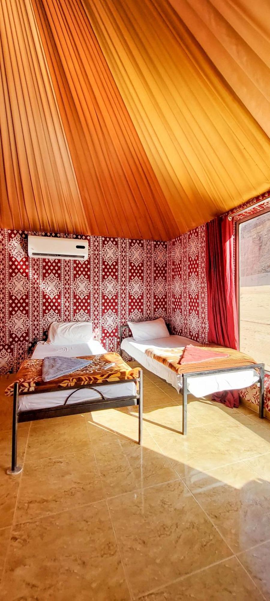 Salman Zwaidh Camp Hotel Wadi Rum Ngoại thất bức ảnh