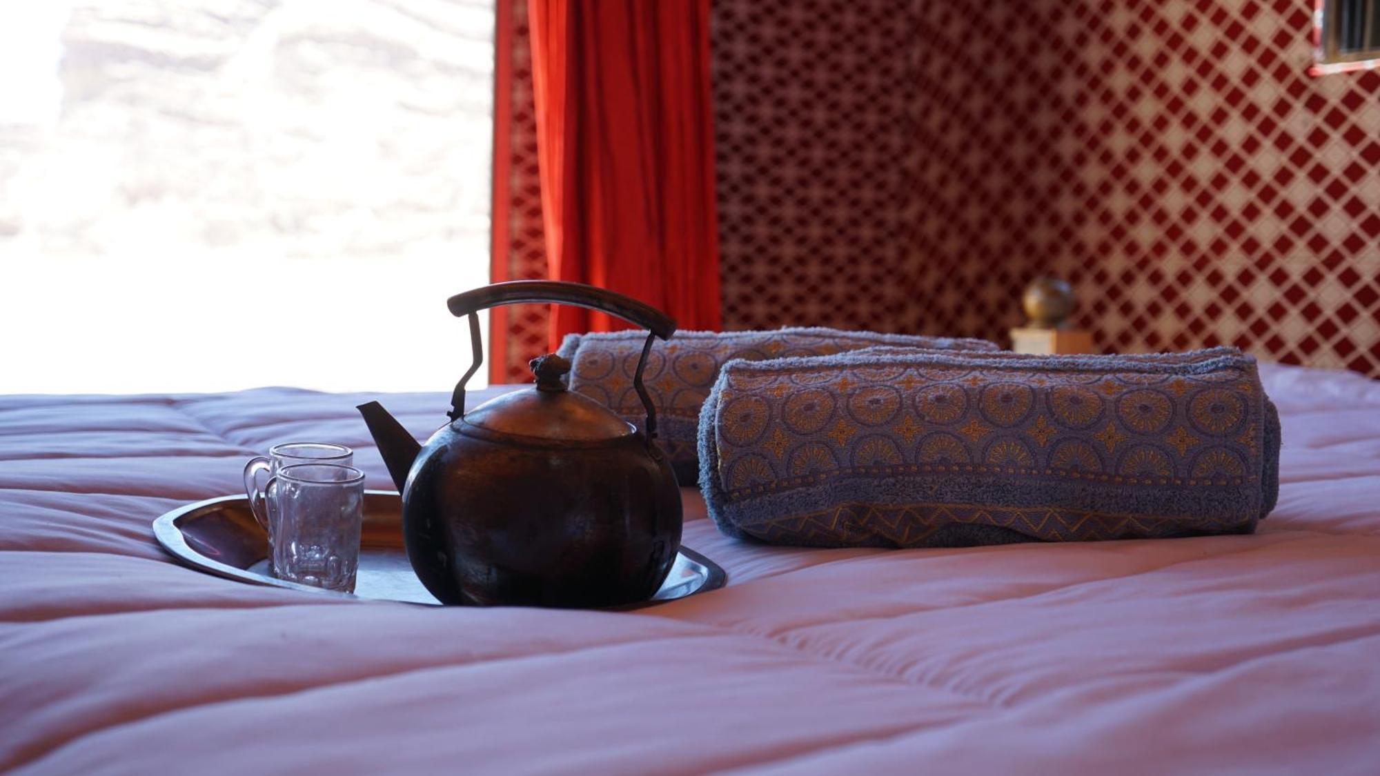 Salman Zwaidh Camp Hotel Wadi Rum Ngoại thất bức ảnh