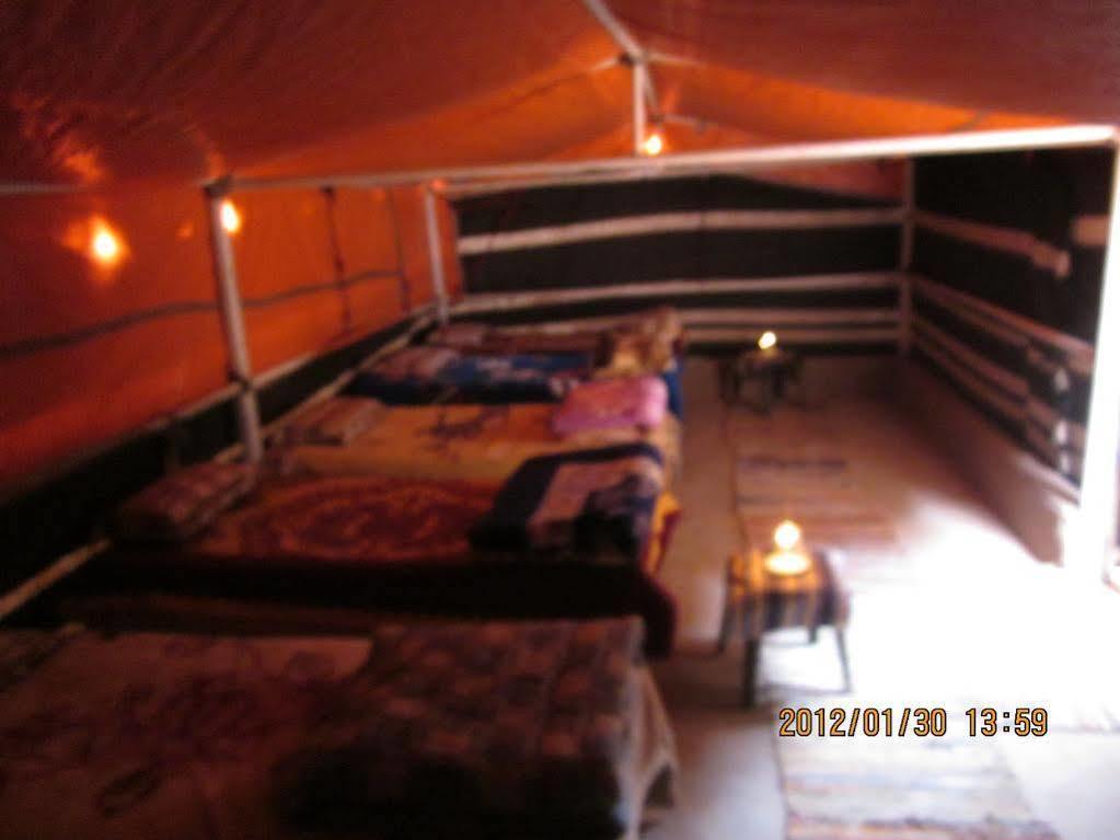 Salman Zwaidh Camp Hotel Wadi Rum Ngoại thất bức ảnh